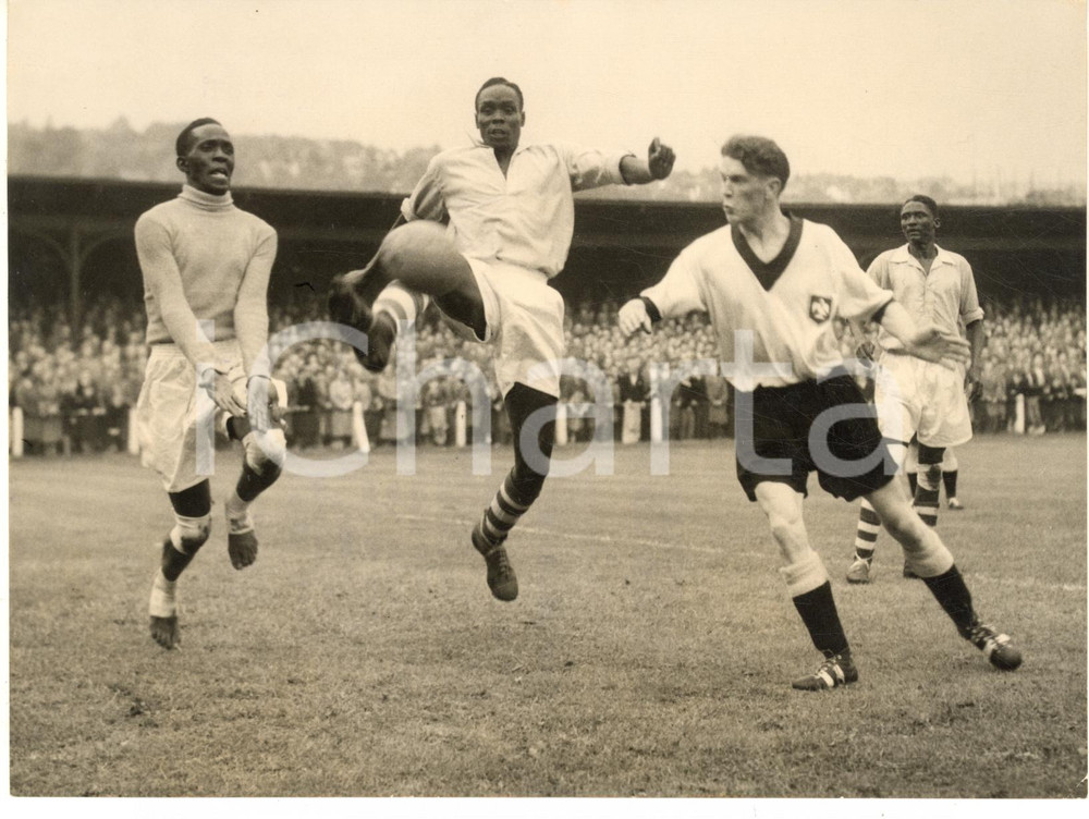 1956 FOOTBALL - HIGH WYCOMBE - UGANDA team vs Wycombe Wanderers *Photo 20x15