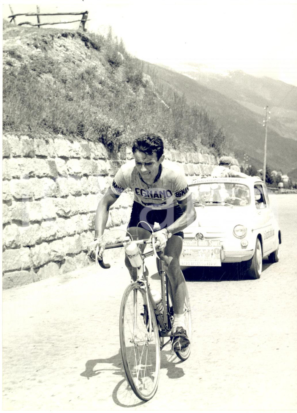 1959 CICLISMO Giro d'italia - 22^ tappa - Imerio MASSIGNAN solo in testa *Foto