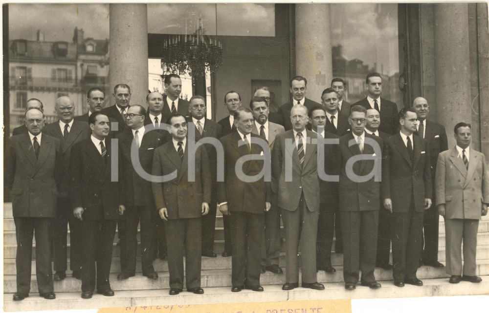 1954 PARIS Pierre MENDÈS FRANCE presenta il suo governo al presidente René COTY