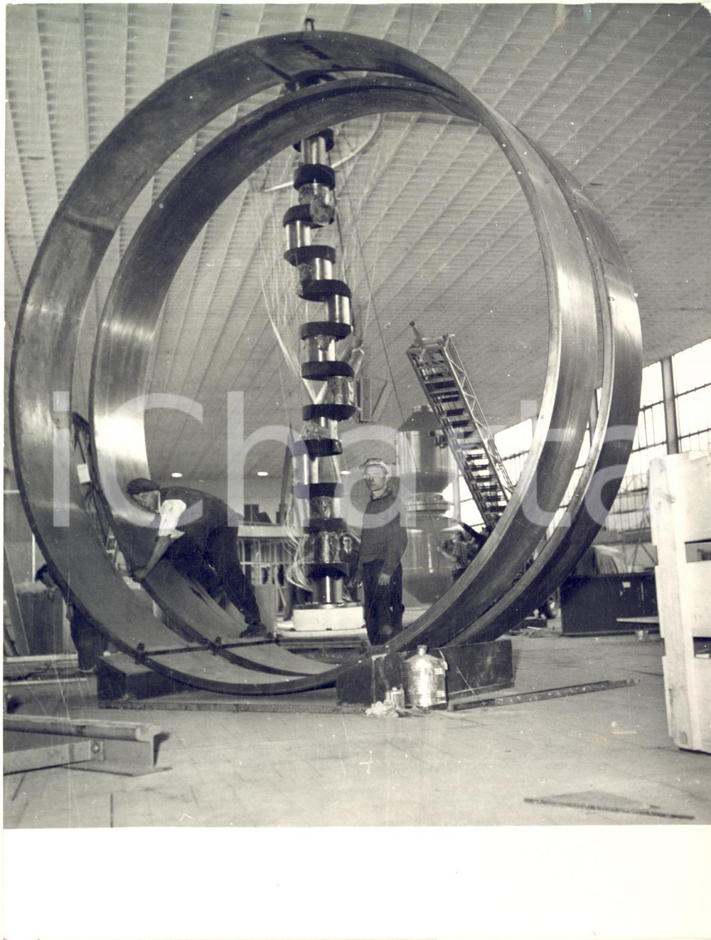 1953 BERLIN Preparations for Industrial Exhibition - Crankshaft *Photo 15x20 cm