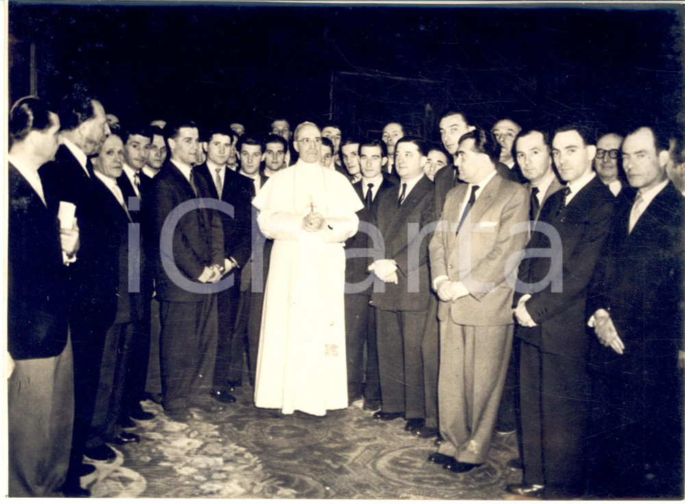1955 ROMA Papa Pio XII riceve i calciatori della nazionale tedesca - Foto