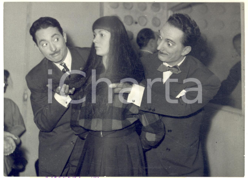 1954 PARIS Musée GREVIN - ZAPPY MAX avec sa statue en cire - Photo 17x12 cm
