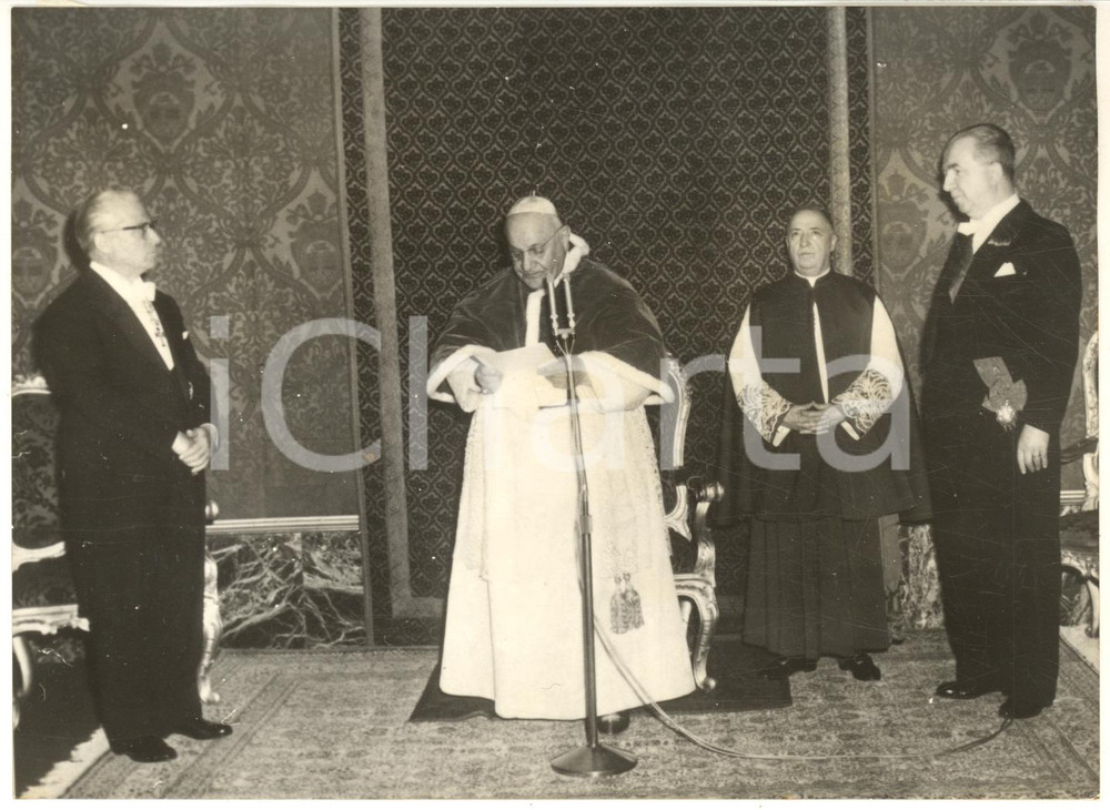 1959 ROMA Papa GIOVANNI XXIII riceve in udienza il presidente Giovanni GRONCHI