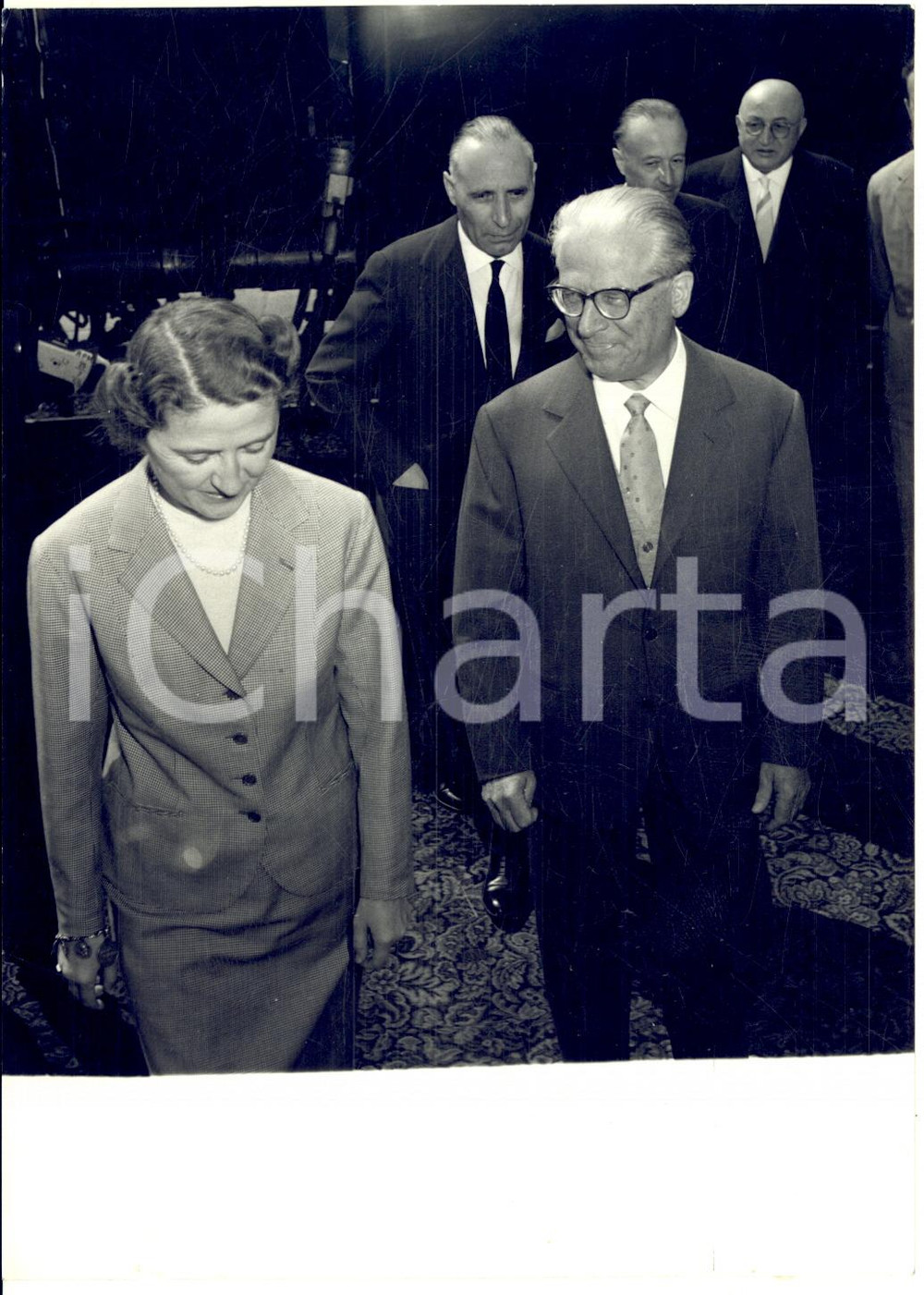 1959 AOSTA Presidente Giovanni GRONCHI in partenza per Courmayeur con la moglie
