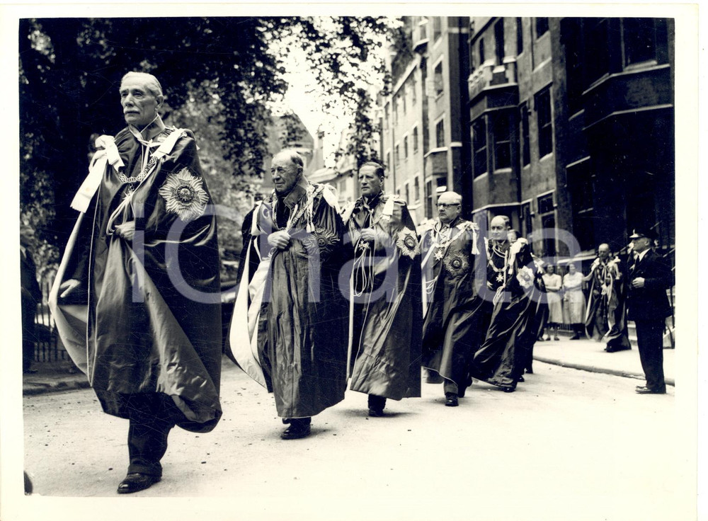 1953 LONDON Coronation rehearsal - Sir Claude AUCHINLECK Arthur BARRATT Photo