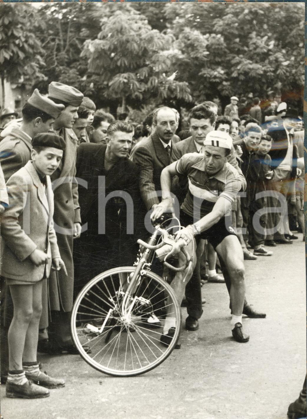 1953 CICLISMO GIRO D'ITALIA 3^ tappa - Caduta di Louison BOBET - Foto 18x13