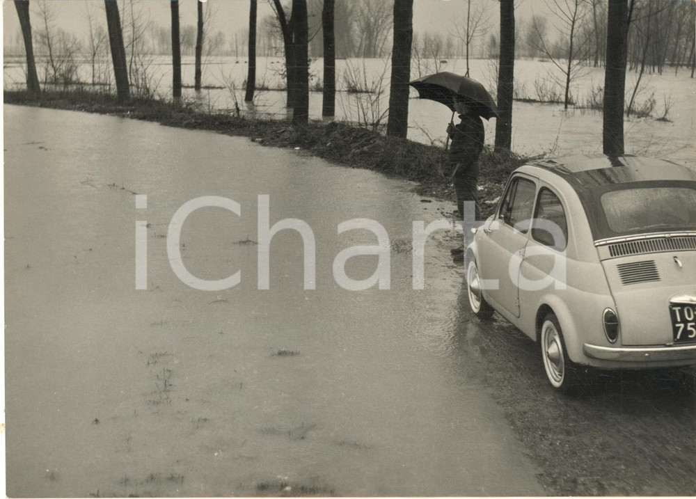 1958 Area di ASTI - Campagne allagate per lo straripamento del RIO BANNA Foto