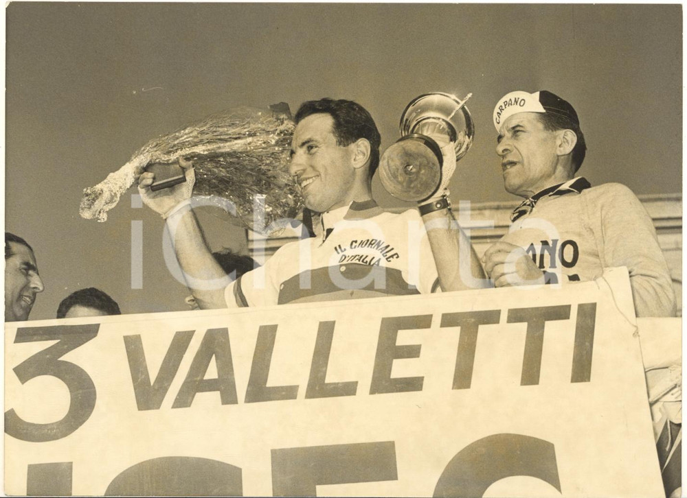 1959 CICLISMO GIRO DI SARDEGNA 1^ Tappa - Nino DEFILIPPIS vincitore - Foto 18x13