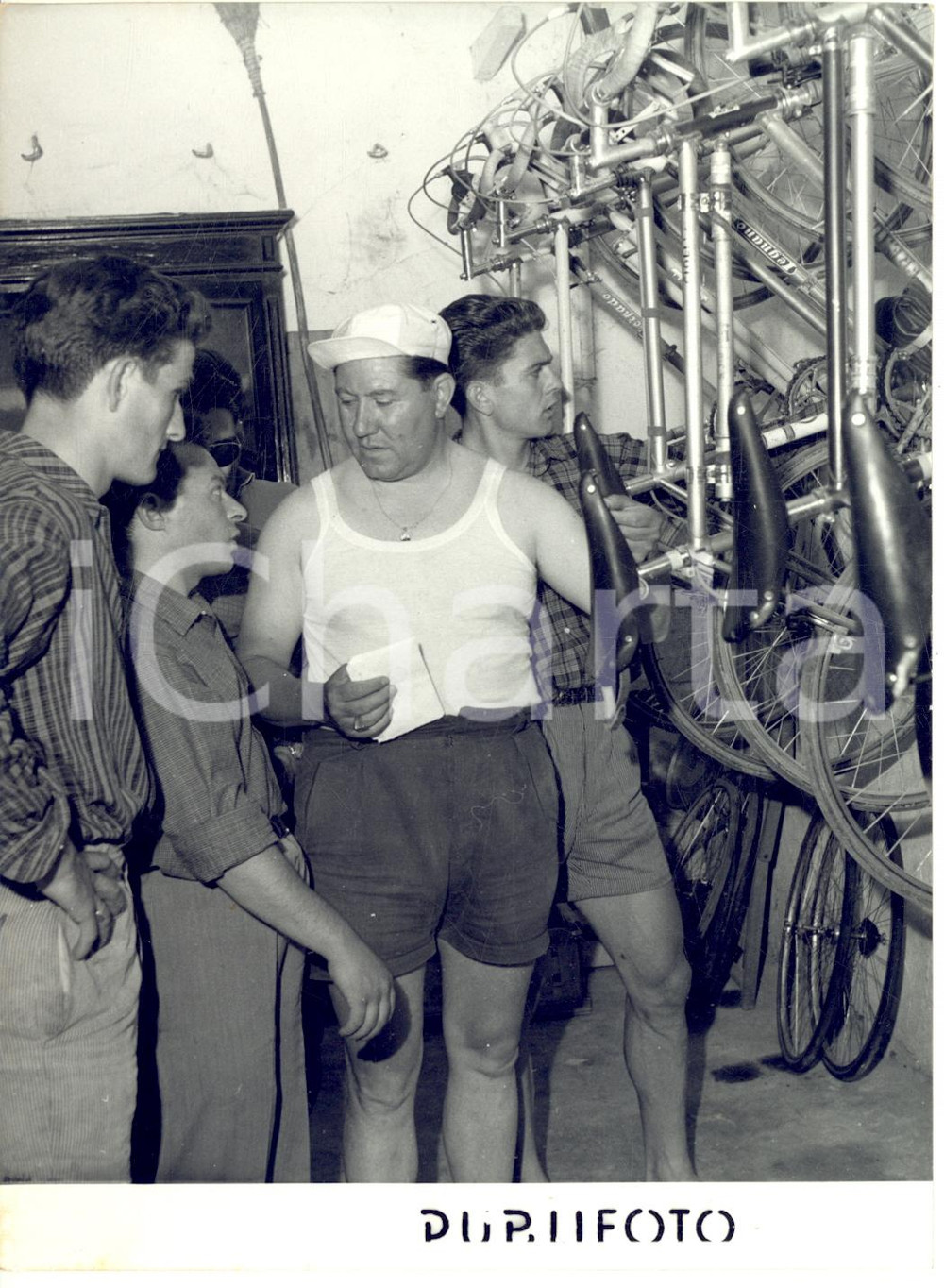 1954 CICLISMO CASTELL'ARQUATO Ritiro dilettanti per mondiali - Deposito bici