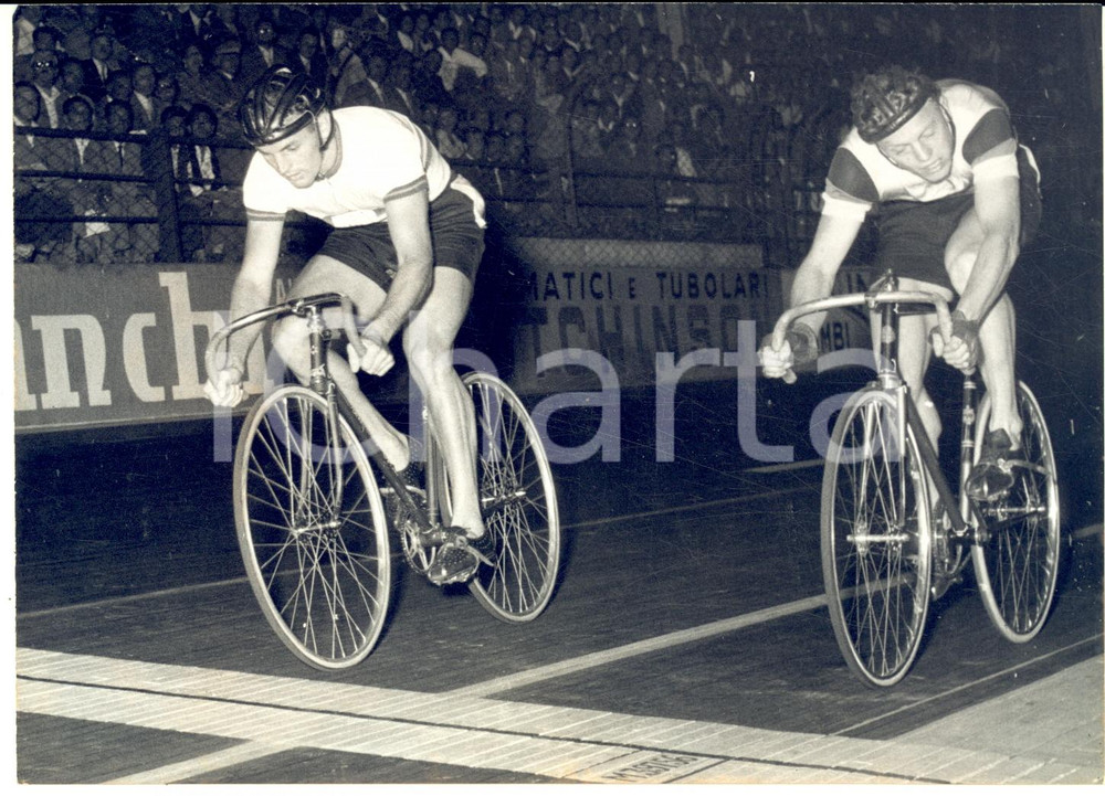 1955 MILANO Mondiali CICLISMO pista - Lionel COX vince gara velocità dilettanti