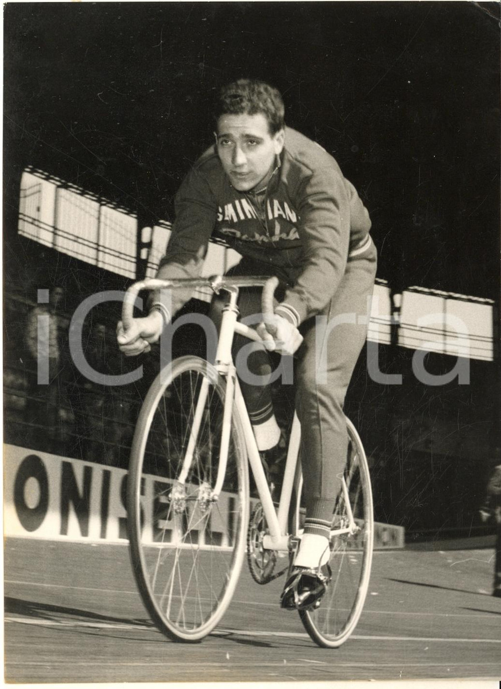 1957 MILANO CICLISMO Roger RIVIÈRE si allena per conquista del record dell'ora