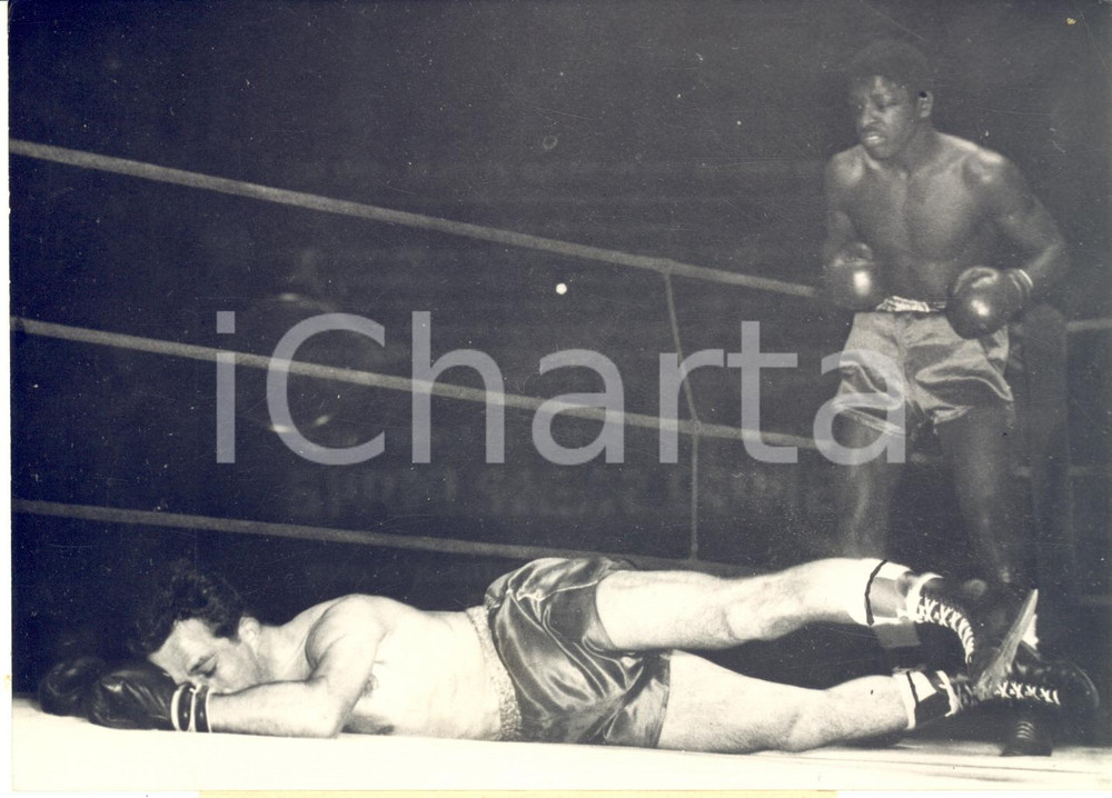 1954 BOXE PARIS Percy BASSETT manda al tappeto Jacques HERBILLON - Foto 18x13
