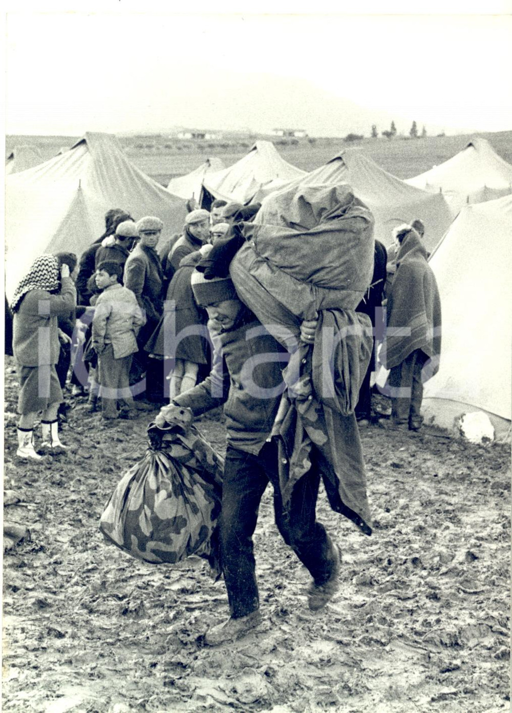 1968 TERREMOTO DEL BELICE Sfollati nelle tendopoli - Fotografia 13x18 cm