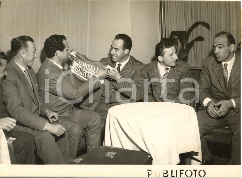 1954 MILANO CICLISMO Presentazione squadra DONISELLI-LANSETINA - Foto 18x13