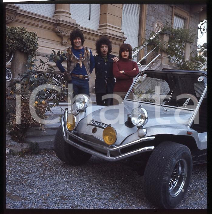 Fotografia d epoca originale 1970ca MUSICA FORMULA 3  Alberto RADIUS Dune Buggy DIAPOSITIVA ORIGINALE 1