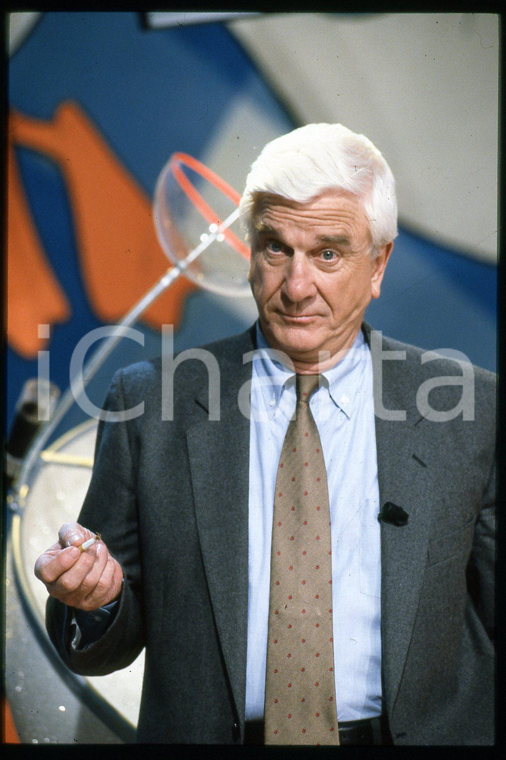 35mm vintage slide* 1995 ca CANALE 5 Leslie NIELSEN ospite a PAPERISSIMA (34)