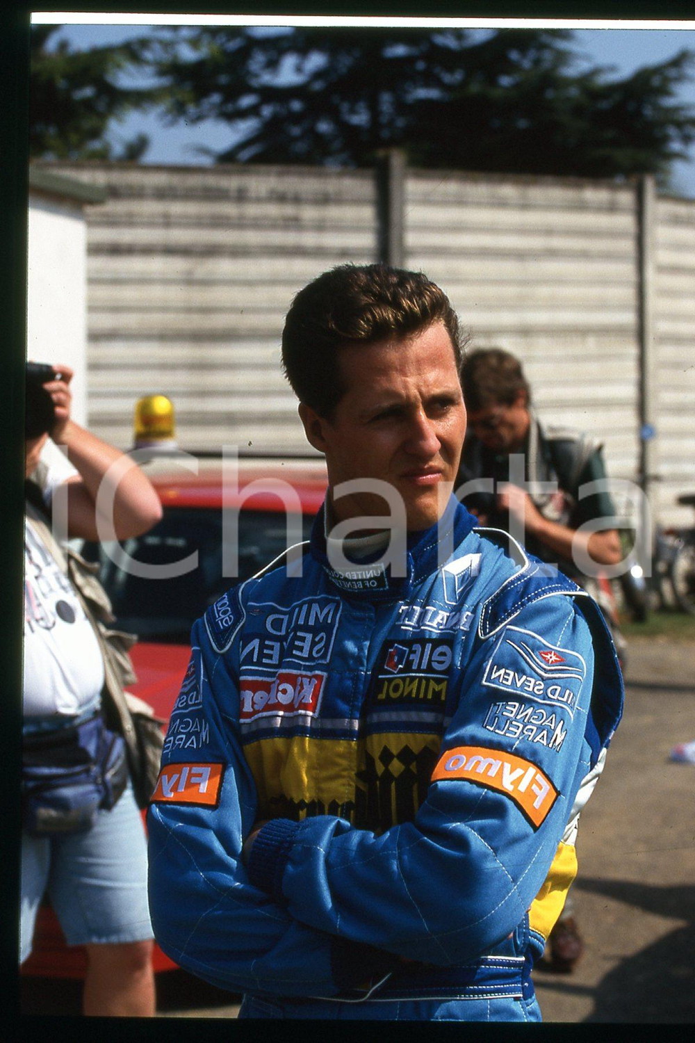 35mm vintage slide*1990ca FORMULA1 Michael SCHUMACHER MILD7 BENETTON RENAULT(47)  Diapositiva d'epoca, in formato 35 mm.CONDIZIONI: GOODE' severamente vietata la riproduzione. Tutti i diritti sono riservati.Nella diapositiva ICharta mette in vendita, sul negozio eBay e in esclusiva sul sito "icharta" il proprio archivio composto da numerose diapositive e negativi fotografici d'epoca, tutti originali e autentici, che attraversano la storia del costume italiano tra gli la fine degli anni Sessanta e Novanta.Si tratta di uno sguardo inedito sull'attualit&agrave;, la politica, la vita quotidiana, il gossip e la cultura, che fotografa il cambiamento della nazione in quest'ultimo scorcio del XX secolo. Un'occasione unica per il mercato del collezionismo, che vede finalmente disponibile un archivio eccezionale per vastit&agrave;, tematiche e condizioni, in un settore (il negativo fotografico e la diapositiva) di assoluta novit&agrave; e dalle interessanti prospettive di investimento.  FAIR/discreto   originale e autentica 1