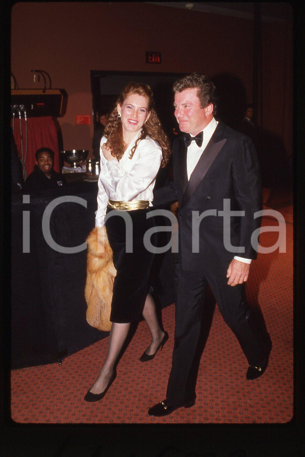 35mm vintage slide* 1987 USA - CINEMA Actor William SHATNER  Diapositiva d'epoca, in formato 35 mm.CONDIZIONI: GOODE' severamente vietata la riproduzione. Tutti i diritti sono riservati.Nella diapositiva ICharta mette in vendita, sul negozio eBay e in esclusiva sul sito "icharta" il proprio archivio composto da numerose diapositive e negativi fotografici d'epoca, tutti originali e autentici, che attraversano la storia del costume italiano tra gli la fine degli anni Sessanta e Novanta.Si tratta di uno sguardo inedito sull'attualit&agrave;, la politica, la vita quotidiana, il gossip e la cultura, che fotografa il cambiamento della nazione in quest'ultimo scorcio del XX secolo. Un'occasione unica per il mercato del collezionismo, che vede finalmente disponibile un archivio eccezionale per vastit&agrave;, tematiche e condizioni, in un settore (il negativo fotografico e la diapositiva) di assoluta novit&agrave; e dalle interessanti prospettive di investimento. GOOD/buono   originale e autentica 1