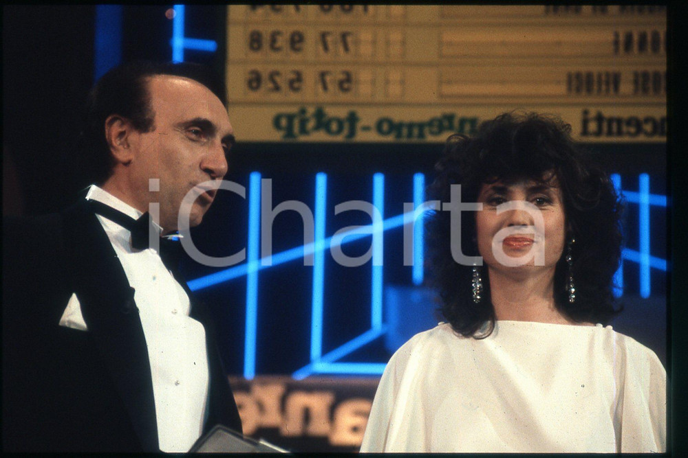 Fotografia d epoca originale 35mm vintage slide 1985 ca FESTIVAL DI SANREMO Gigliola CINQUETTI Pippo BAUDO 1