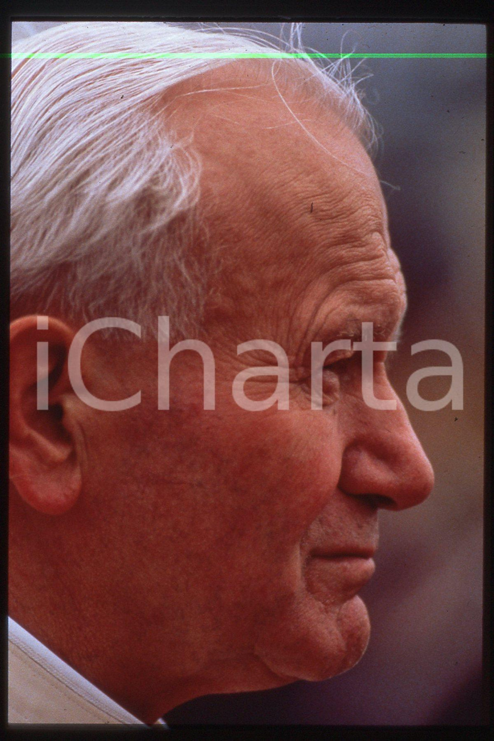 35mm vintage slide* 1972 WIEN - AUSTRIA Pope GIOVANNI PAOLO II (1)  Diapositiva d'epoca, in formato 35 mm.CONDIZIONI: GOODE' severamente vietata la riproduzione. Tutti i diritti sono riservati.Nella diapositiva ICharta mette in vendita, sul negozio eBay e in esclusiva sul sito "icharta" il proprio archivio composto da numerose diapositive e negativi fotografici d'epoca, tutti originali e autentici, che attraversano la storia del costume italiano tra gli la fine degli anni Sessanta e Novanta.Si tratta di uno sguardo inedito sull'attualit&agrave;, la politica, la vita quotidiana, il gossip e la cultura, che fotografa il cambiamento della nazione in quest'ultimo scorcio del XX secolo. Un'occasione unica per il mercato del collezionismo, che vede finalmente disponibile un archivio eccezionale per vastit&agrave;, tematiche e condizioni, in un settore (il negativo fotografico e la diapositiva) di assoluta novit&agrave; e dalle interessanti prospettive di investimento.   FAIR/discreto   originale e autentica 1
