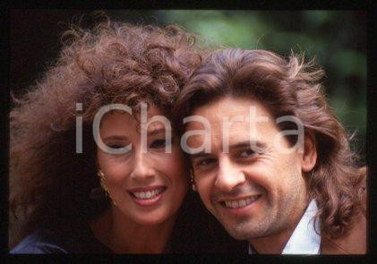 35mm vintage slide* 1990 ca CINEMA Luisa KULIOK Osvaldo LAPORT MILAGROS (2)  Diapositiva d'epoca, in formato 35 mm.CONDIZIONI: GOODE' severamente vietata la riproduzione. Tutti i diritti sono riservati.Nella diapositiva ICharta mette in vendita, sul negozio eBay e in esclusiva sul sito "icharta" il proprio archivio composto da numerose diapositive e negativi fotografici d'epoca, tutti originali e autentici, che attraversano la storia del costume italiano tra gli la fine degli anni Sessanta e Novanta.Si tratta di uno sguardo inedito sull'attualit&agrave;, la politica, la vita quotidiana, il gossip e la cultura, che fotografa il cambiamento della nazione in quest'ultimo scorcio del XX secolo. Un'occasione unica per il mercato del collezionismo, che vede finalmente disponibile un archivio eccezionale per vastit&agrave;, tematiche e condizioni, in un settore (il negativo fotografico e la diapositiva) di assoluta novit&agrave; e dalle interessanti prospettive di investimento.  GOOD/buono   originale e autentica 1