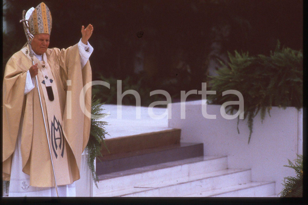 Fotografia d epoca originale 35mm vintage slide 1995 NEW YORK Giovanni Paolo II  Central Park mass 2 1