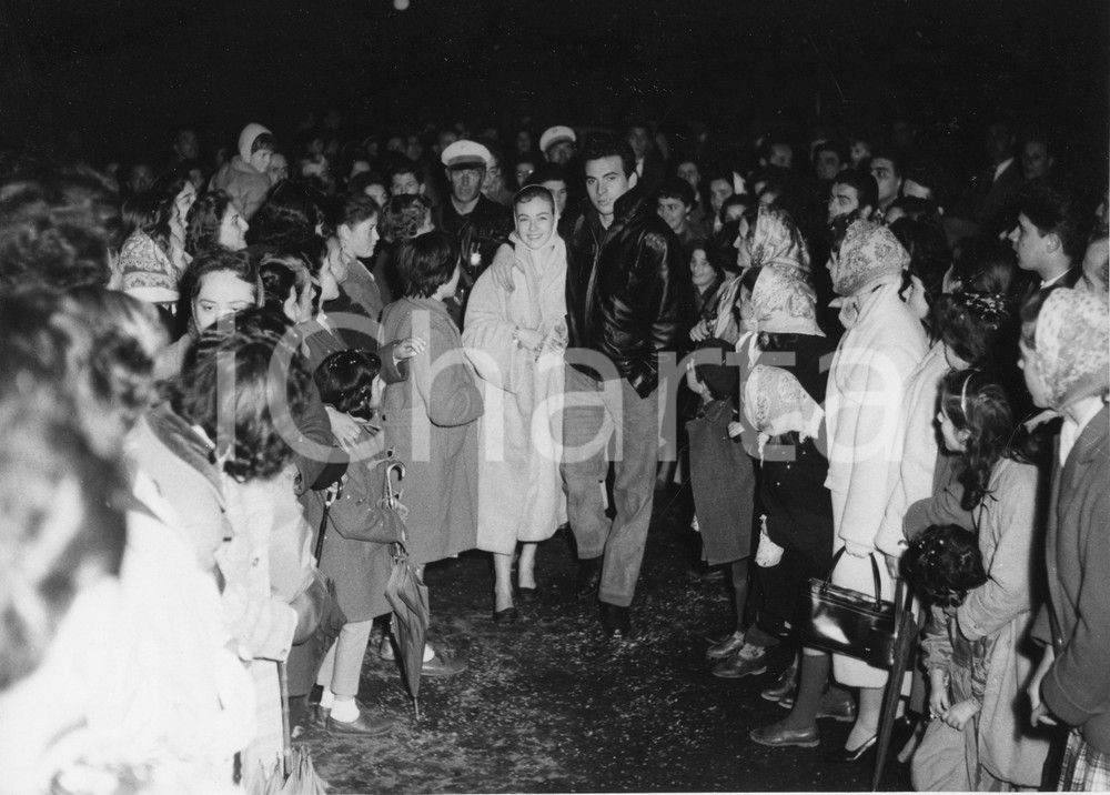 Fotografia d epoca originale 1958 RAPALLO Maurizio ARENA Lorella DE LUCA Pentola d oro Foto vintage RARA 1