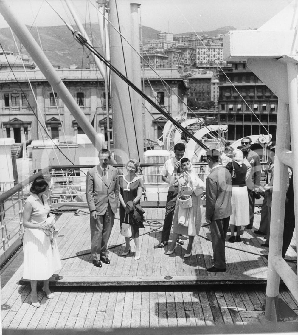 Fotografia d epoca originale 1958 GENOVA TEATRO Partenza Compagnia DUSE per il Sudamerica 4 Foto 18x24 1