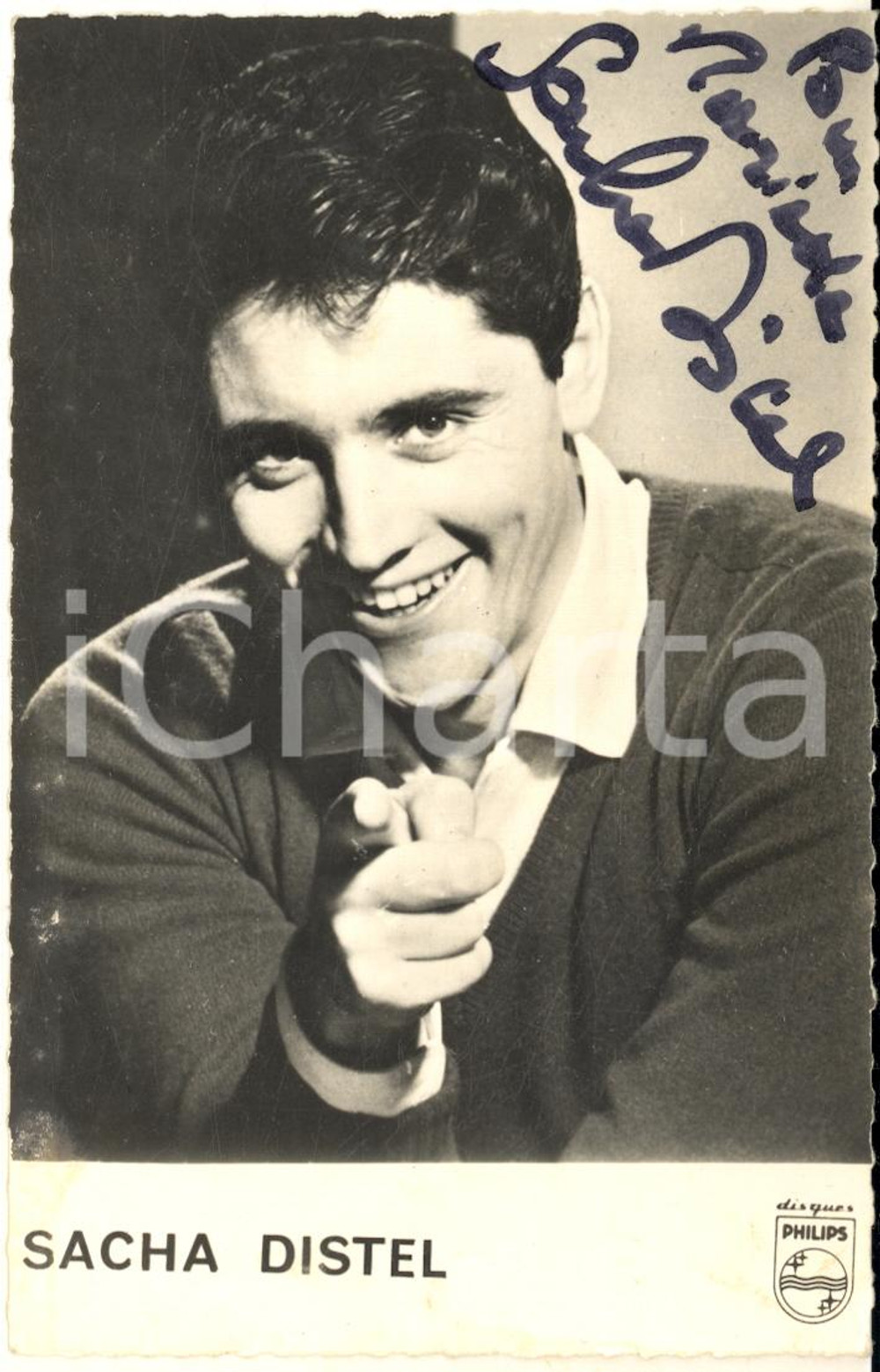 1960 ca Cantante Sacha DISTEL- AUTOGRAFO su foto seriale 9x14 cm  Fotografia seriale con dedica autografa.CONDIZIONI: FAIR (tracce di umidit&agrave;)FORMATO: 9x14 cm    originale e autentica 1