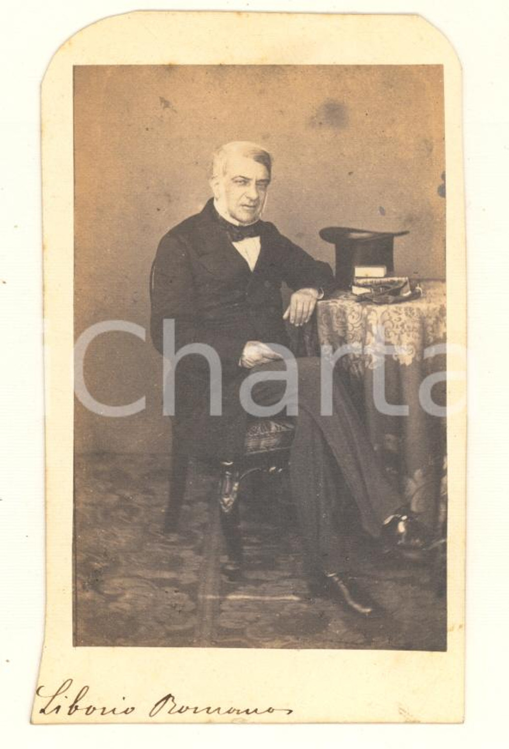 1860 ca NAPOLI Ritratto di Liborio ROMANO - Foto J. H. GAIROARD CDV RARA  Fotografia originale d'epoca che ritrae il celebre politico e protagonista del Risorgimento, con didascalia manoscritta alla base.FOTOGRAFO: J. H. Gairoard - Largo Castello 35, NapoliCONDIZIONI: FAIR (margini rifilati)FORMATO: CDV     originale e autentica 1