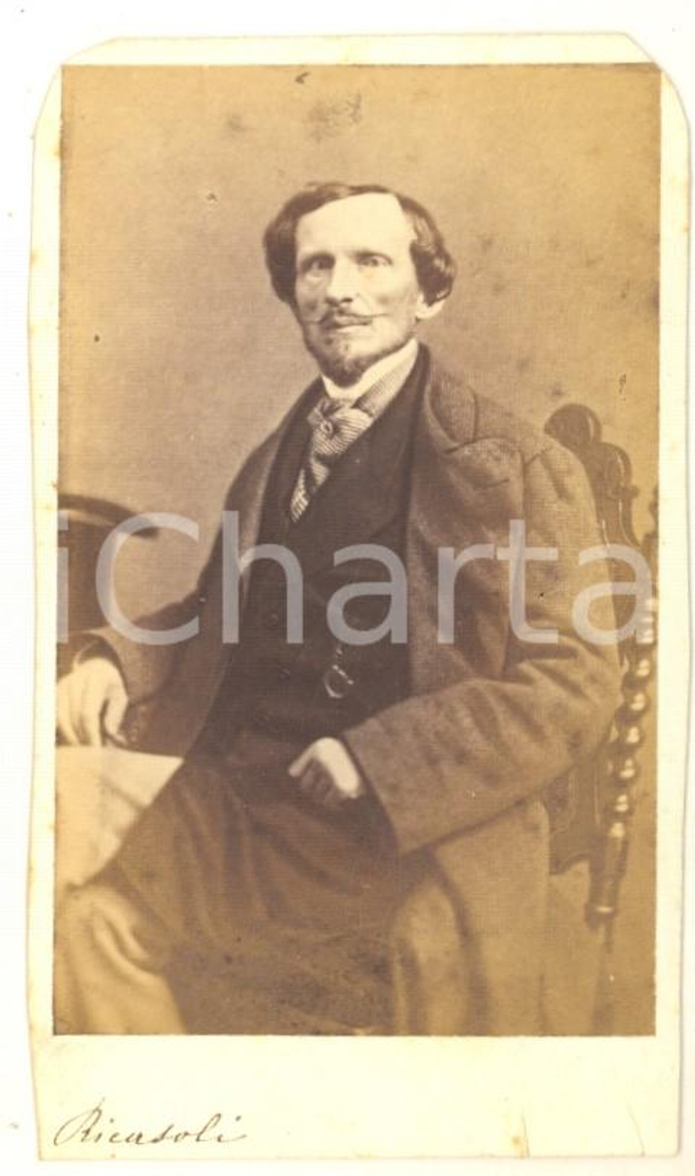 1870 ca Barone Bettino RICASOLI - Ritratto - Foto CDV Fratelli ALINARI FIRENZE  Fotografia originale d'epoca con didascalia manoscritta alla base.FOTOGRAFO: Fratelli Alinari - FirenzeCONDIZIONI: fair (margini rifilati; angoli superiori smussati per l'inserimento in album)FORMATO: CDV    originale e autentica 1