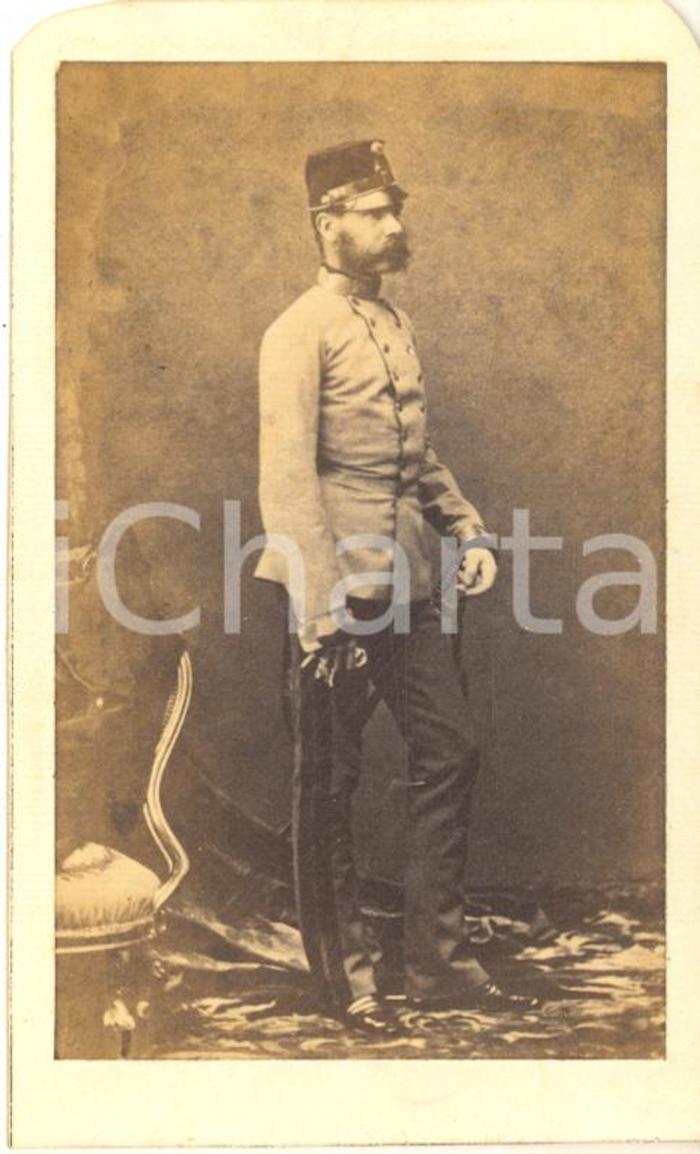 1860 Franz Joseph I Empereor of Austria - Portrait - Photo albumen CDV RARE  Fotografia originale d'epoca.CONDIZIONI: G (margini superiori arrontondati per l'inserimento in un album)FORMATO: CDV    originale e autentica 1