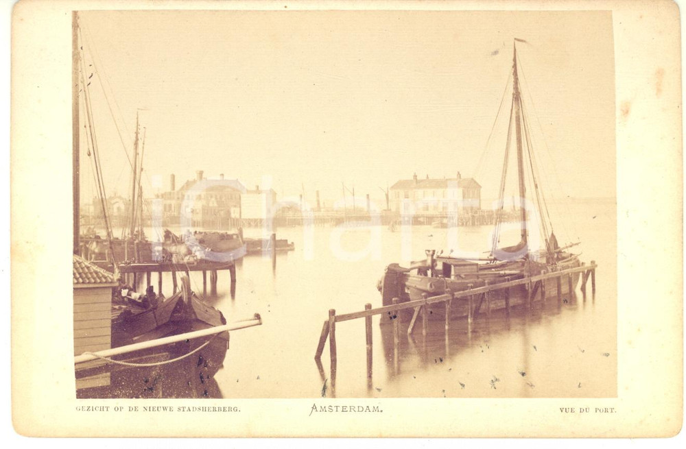 1890 ca AMSTERDAM Veduta del porto  - Fotografia vintage 17x11 cm  Fotografia d'epoca, su cartoncino rigido.CONDIZIONI: POOR (macchie al lato inferiore)FORMATO: 17x11cm    originale e autentica 1