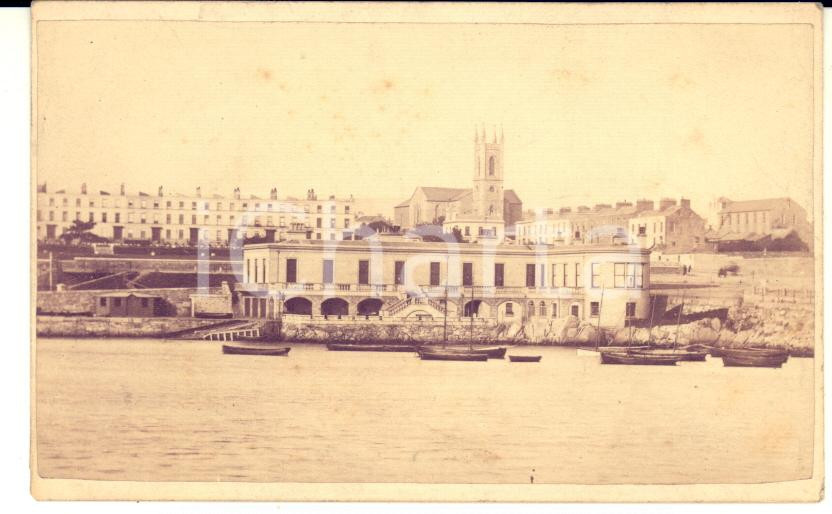 Fotografia d epoca originale 1870 ca DUN LAOGHAIRE IRELAND View with St. Michaelâ€™s Church PHOTO H. D. BROWN 1