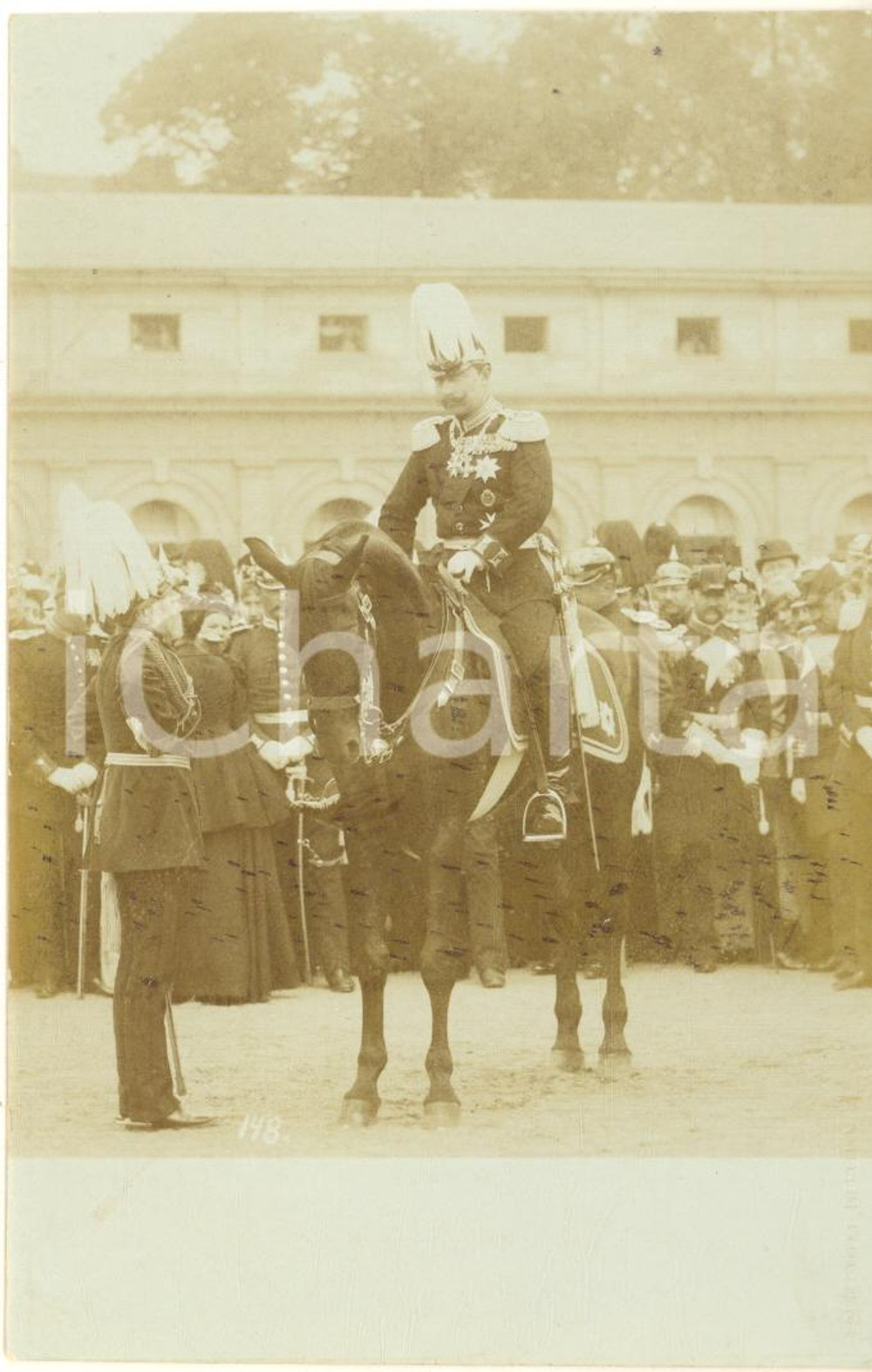 1905 ca POTSDAM Kaiser Wilhelm II of Germany reviewing his troops PHOTO postcard  Fotografia originale d'epoca, in formato cartolina postale.In sovraimpressione &egrave; indicato l'editore, Georg Stilke, Berlin.CONDIZIONI: G FORMATO: FP    originale e autentica 1