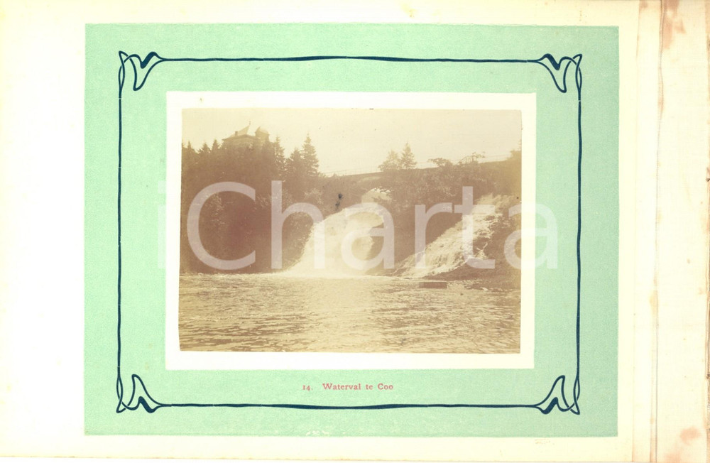 1910 ca COO (BELGIO) Veduta delle cascate - Fotografia VINTAGE 23x15 cm  Fotografia originale d'epoca.La fotografia &egrave; montata su cartoncino rigido, con margine telato, poich&eacute; era parte di un album o serie.Didascalia originale: "14. Waterval te Coo".CONDIZIONI: FAIR (macchia al centro e lievi macchie al margine telato)FORMATO: 23x15 cm (cartoncino); 11x8 cm (fotografia)    originale e autentica 1