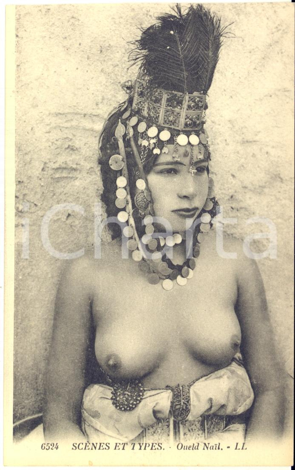 1910 ca ETHNIC NUDE WOMAN ALGERIA ScÃ¨nes et Types - Ouled Nail *Postcard Cartolina postale d'epoca, non viaggiata.FORMATO: FPCONDIZIONI: G    originale e autentica 1