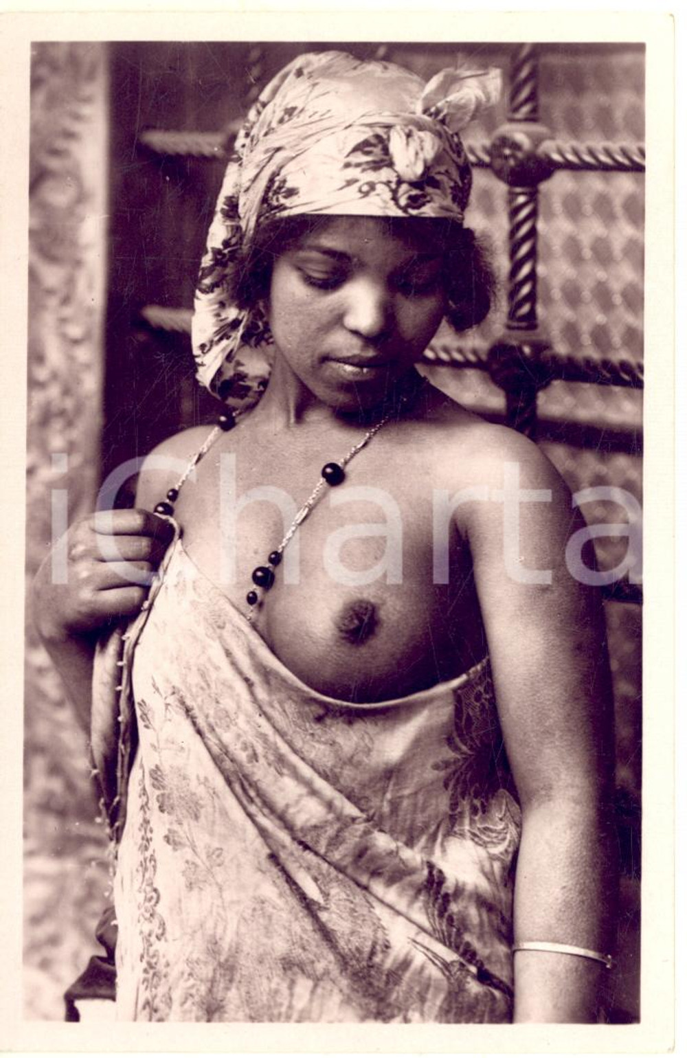 1930 ca ETHNIC NUDE WOMAN Beautés Arabes - Jeune Mauresque - Vintage postcard FP Cartolina postale d'epoca, non viaggiata.FORMATO: FPCONDIZIONI: G    originale e autentica 1