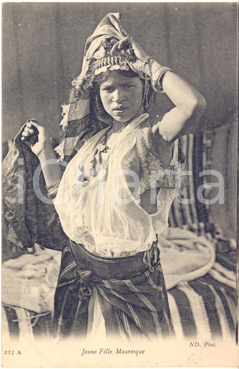 1910 ca ETHNIC NUDE ARAB Jeune fille mauresque - Vintage postcard FP Cartolina postale d'epoca, non viaggiata.FORMATO: FPCONDIZIONI: G    originale e autentica 1