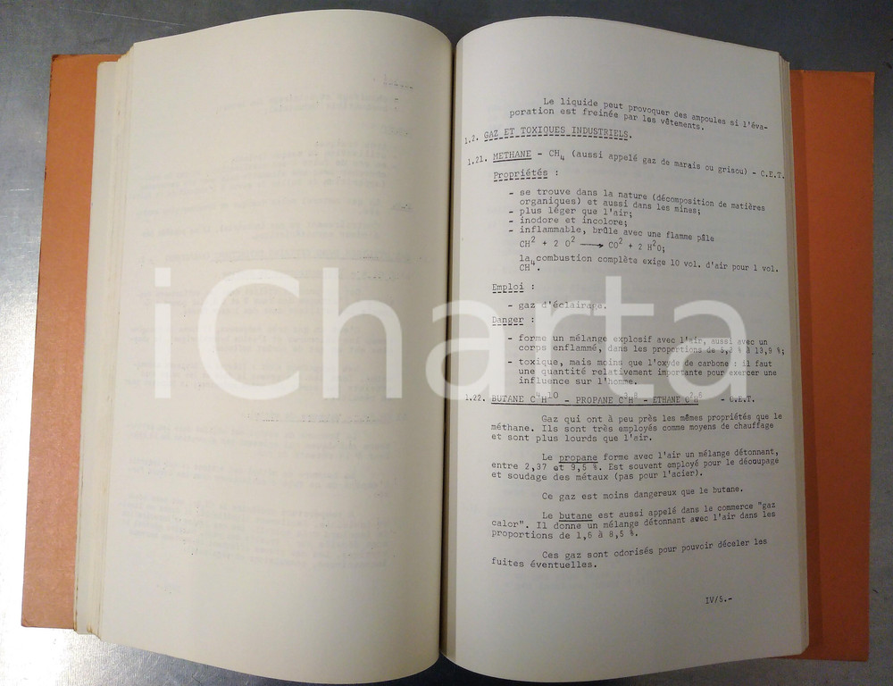 1969 BELGIQUE Ecole PROTECTION CIVILE - Manuel NBC Dangers chimiques 1re Partie  Manuale ciclostilato, realizzato per la Scuola Nazionale di Protezione Civile situata a Florival.FORMATO: 21x30 cmCONDIZIONI: FAIR (buone condizioni interne, lievi tracce d'uso in copertina)PAGINE: 150 ca    originale e autentica 2