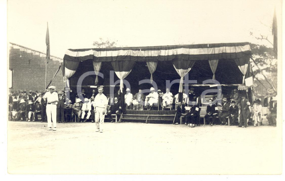 1928 CONGO BELGE Roi Albert Ier assiste à une compétition sportive - Photo Fotografia originale d'epoca, scattata durante la visita dei sovrani Alberto I ed Elisabetta del Belgio in Congo.FORMATO: 14x9 cmCONDIZIONI: G    originale e autentica 1