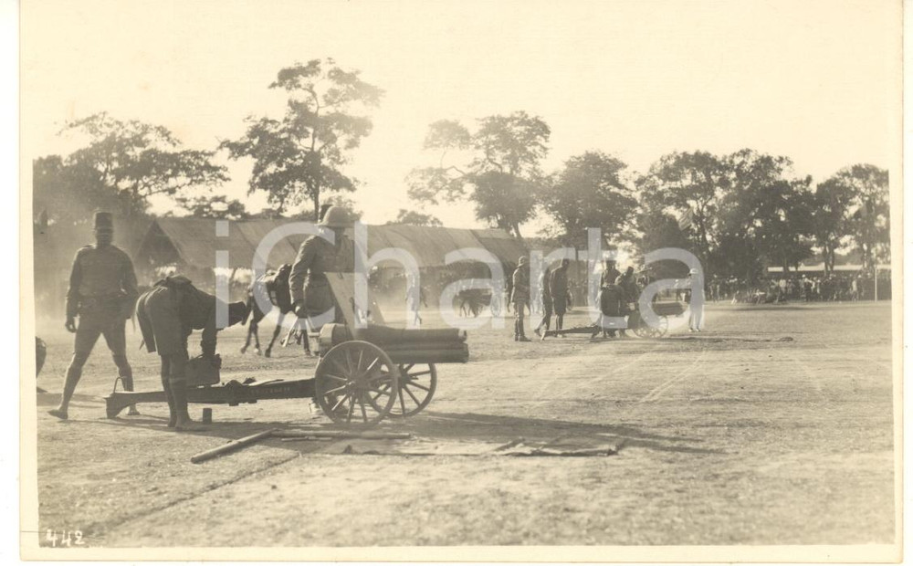 1928 CONGO BELGE Visite roi Albert Ier - Combat d'artillerie *Photo L. GABRIEL Fotografia originale d'epoca, scattata durante la visita dei sovrani Alberto I ed Elisabetta del Belgio in Congo.FOTOGRAFO: L&eacute;opold GabrielFORMATO: 14x9 cmCONDIZIONI: G     originale e autentica 1