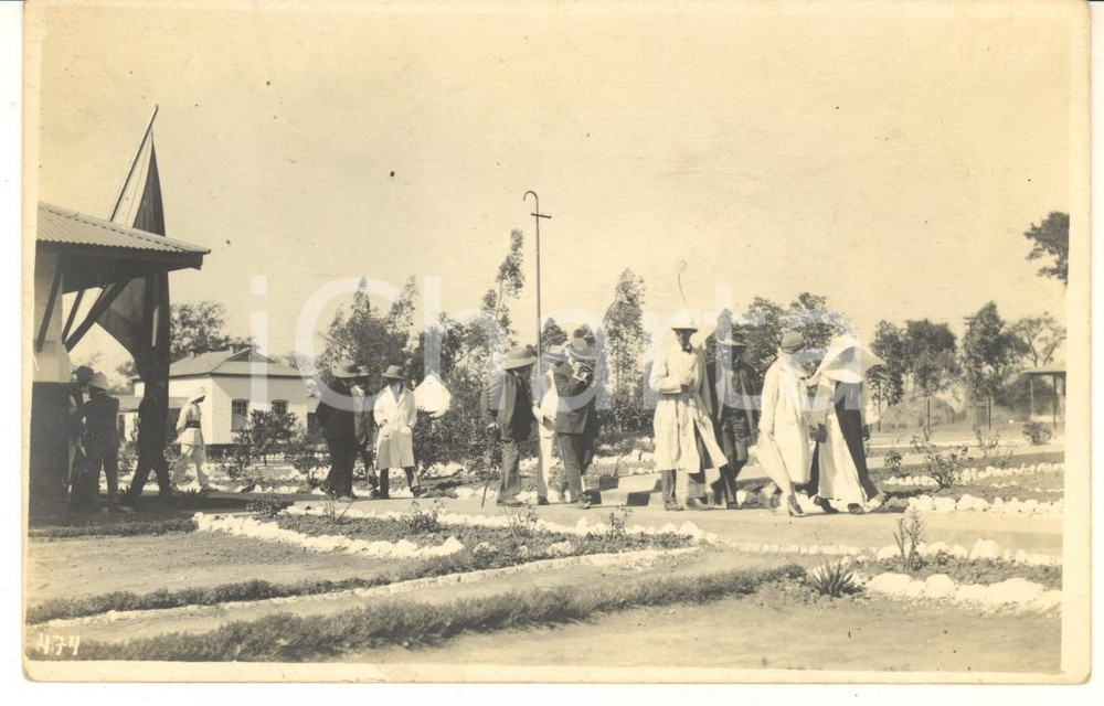 1928 CONGO KATANGA Roi Albert Ier - Reine Elisabeth de Belgique en visite (1) Fotografia originale d'epoca, scattata durante la visita dei sovrani Alberto I ed Elisabetta del Belgio in Congo.FOTOGRAFO: L&eacute;opold Gabriel FORMATO: 14x9 cmCONDIZIONI: G    originale e autentica 1