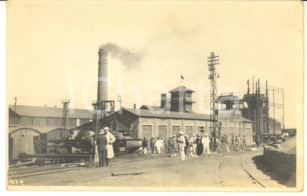 1928 KATANGA CONGO Roi Albert Ier visite installations minières UMHK (1) Fotografia originale d'epoca, scattata durante la visita dei sovrani Alberto I ed Elisabetta del Belgio in Congo.FOTOGRAFO: L&eacute;opold Gabriel - Panda - KatangaFORMATO: 14x9 cmCONDIZIONI: FAIR (piegatura angolare)    originale e autentica 1