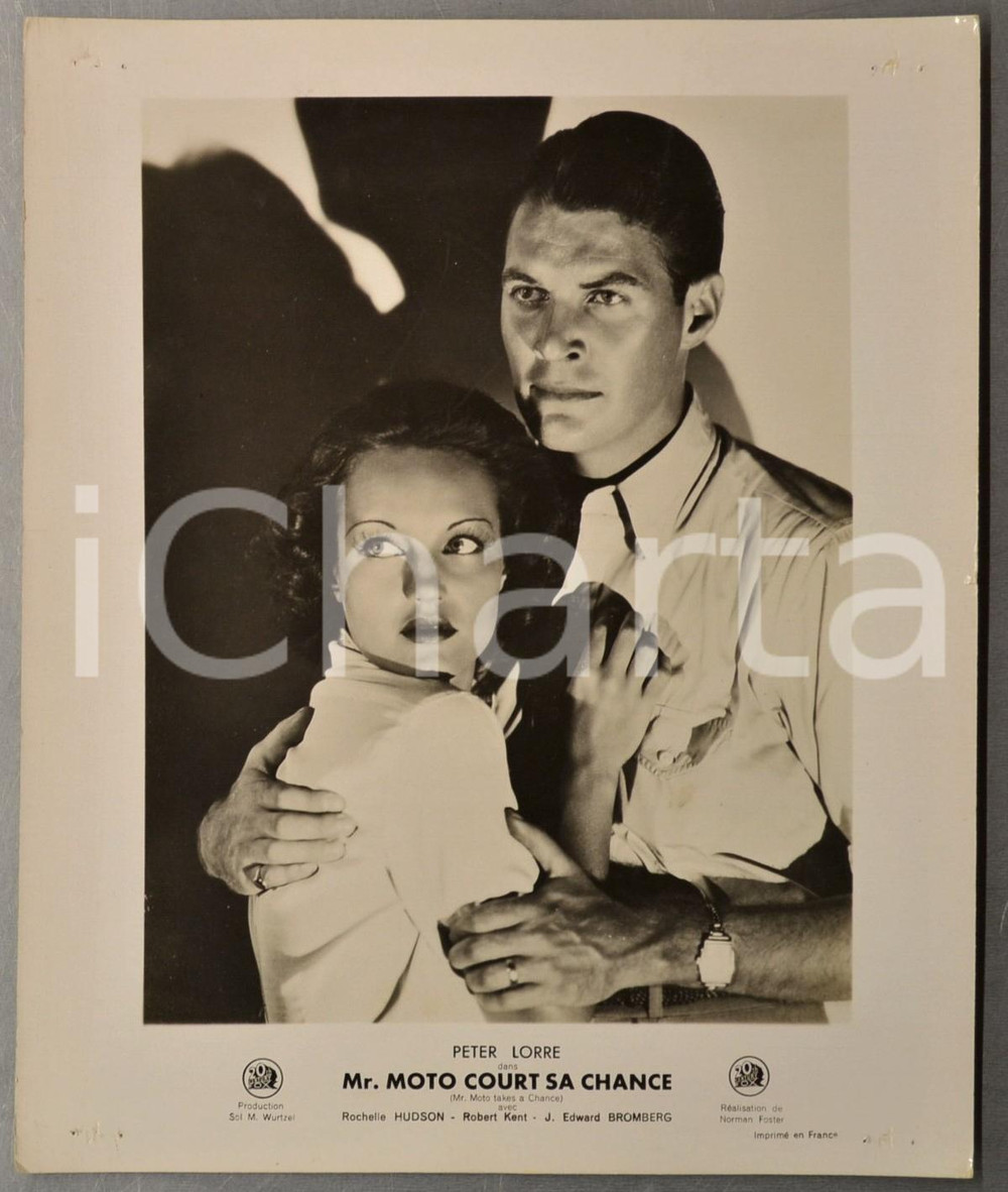 1938 CINEMA Film "Mr. Moto court sa chance" Robert KENT Rochelle HUDSON (3) Fotografia d'epoca.CONDIZIONI: POOR (fori di affissione agli angoli)FORMATO: 25x30 cm     originale e autentica 1
