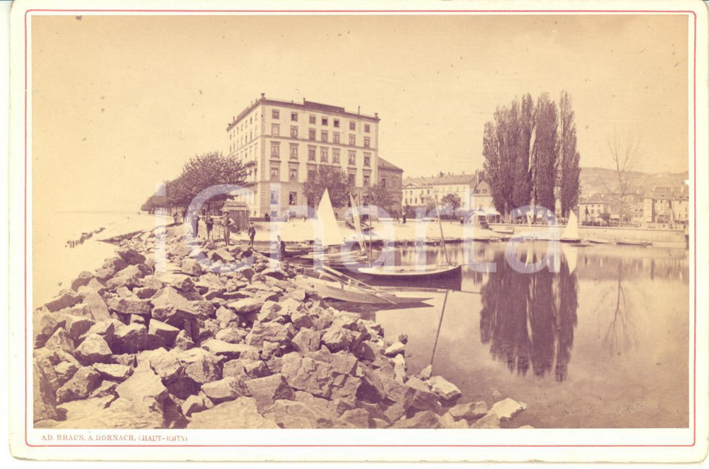1880 ca NEUCHÂTEL (SUISSE) Hotel BELLEVUE - Photo Adoplhe BRAUN ANIMEE 17x11 cm Fotografia d'epoca, su cartoncino rigido.CONDIZIONI: GFORMATO: 17x11 cmFOTOGRAFO: Adolphe Braun - Dornach    originale e autentica 1