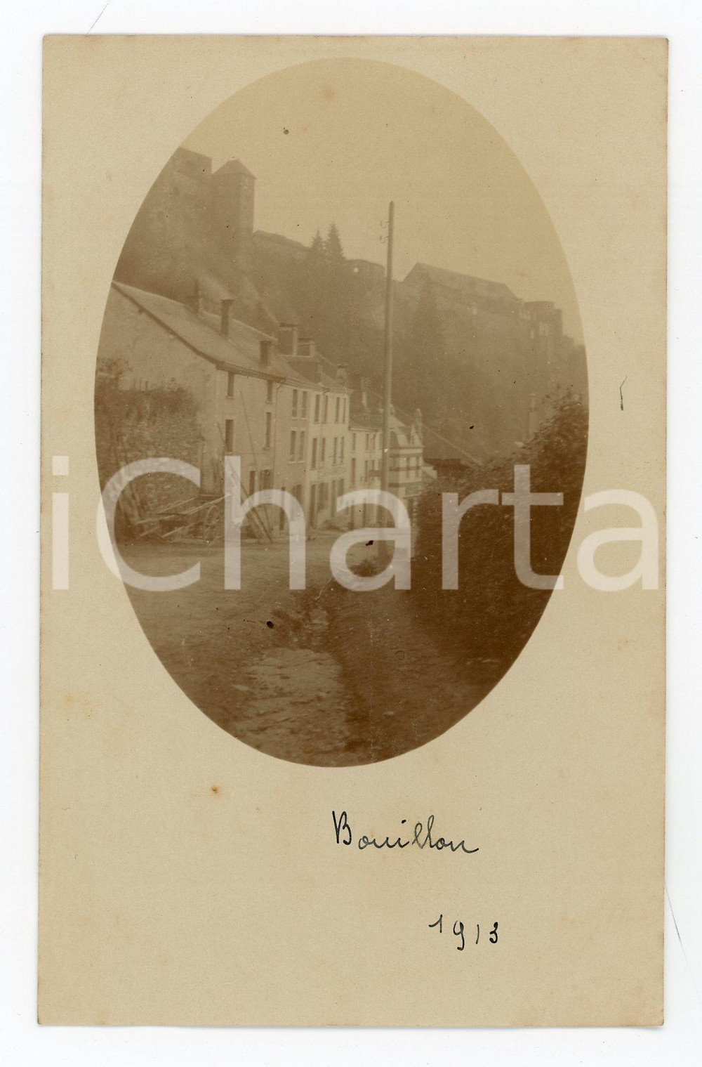 1913 BOUILLON (BELGIQUE) Vue du village - Photo carte postale  Fotografia originale d'epoca, in formato cartolina postale.CONDIZIONI: FAIR (minime macchie e difetti di stampa)FORMATO: FP    originale e autentica 1