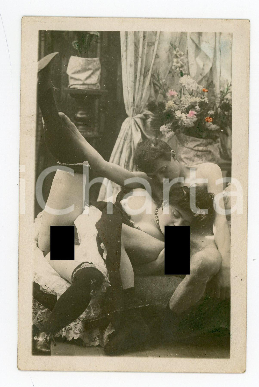 1910ca EROTIC VINTAGE Couple sex scene in the boudoir PORNO Postcard FP NV  Cartolina postale d'epoca, non viaggiata.CONDIZIONI: FAIRFORMATO: FP    originale e autentica 1
