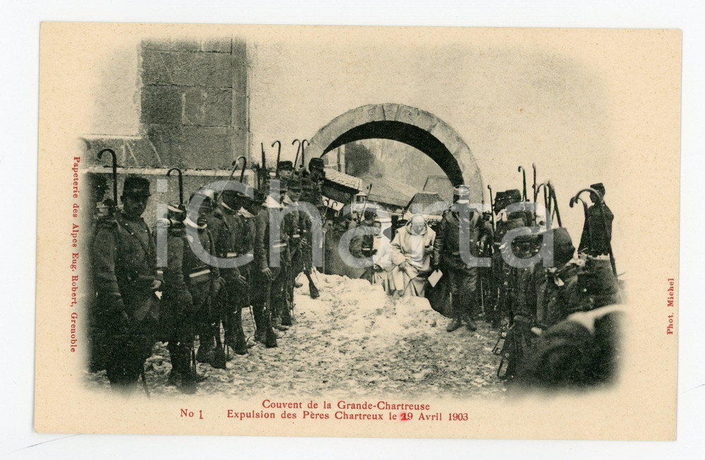 1905 ca FRANCE GRANDE CHARTREUSE Expulsion Pères Chartreux 1903 (1) Carte  Cartolina postale d'epoca, non viaggiata. GOOD/buono  Formato: 14x9 cm originale e autentica 1
