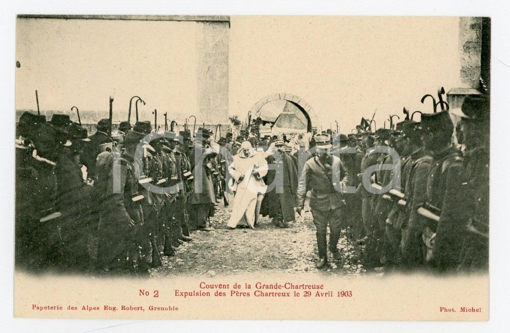 1905 ca FRANCE GRANDE CHARTREUSE Expulsion Pères Chartreux 1903 (2) Carte  Cartolina postale d'epoca, non viaggiata.CONDIZIONI: GFORMATO: FP    originale e autentica 1